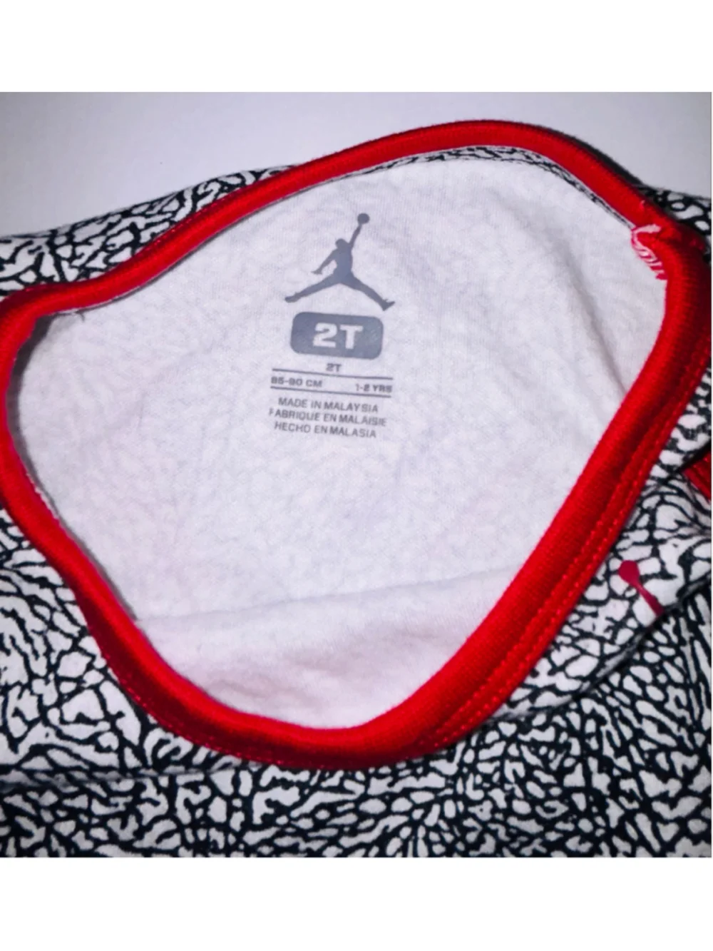 Boys Jordan Matching Set 2T Red and White Elephant Print Tank and Shorts